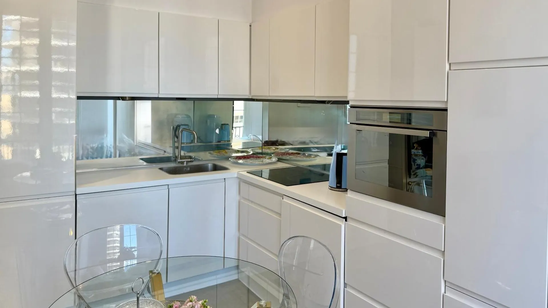 Monaco Border, 2 Bdr Luxury Apartment Sea View Beausoleil